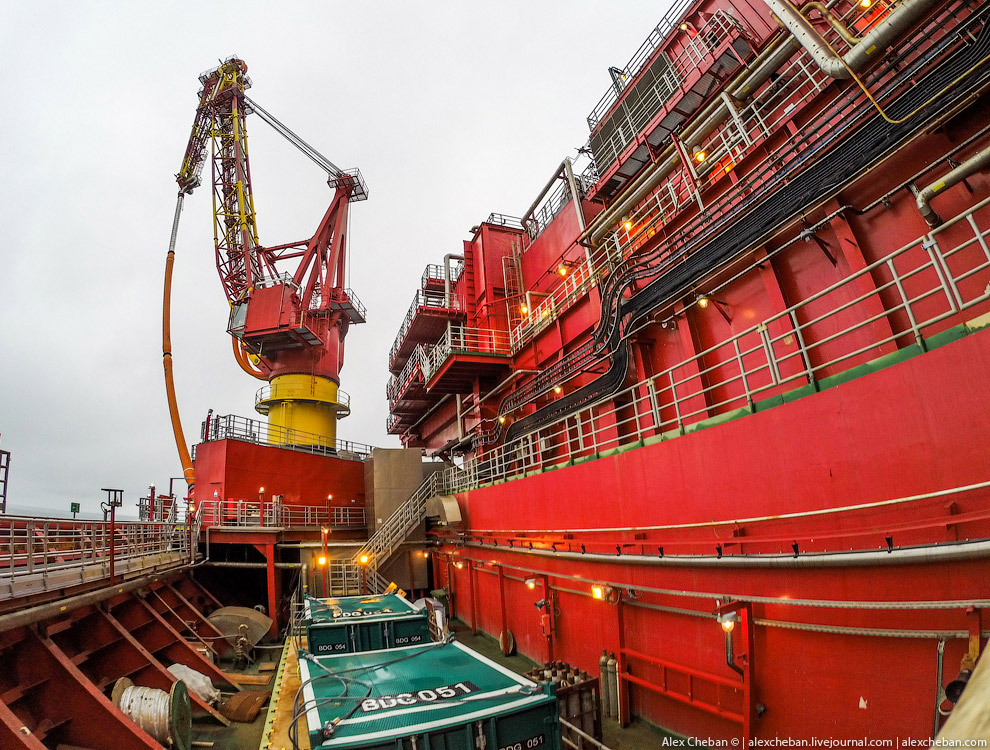 How extract oil in the Arctic on the Prirazlomnaya platform 15