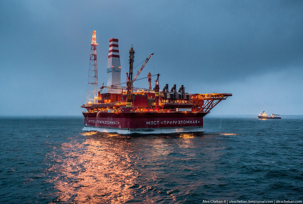How extract oil in the Arctic on the Prirazlomnaya platform 31