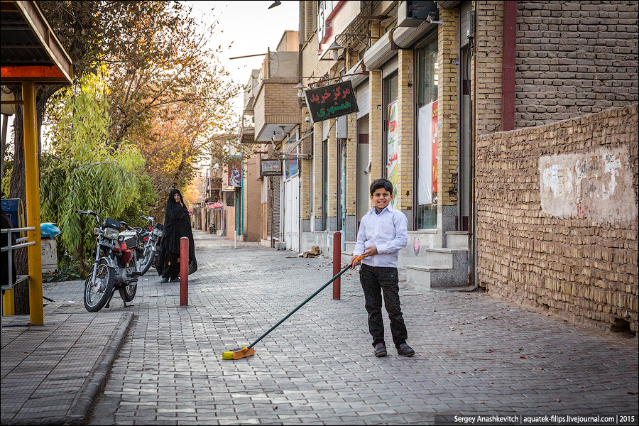 Люди в Иране